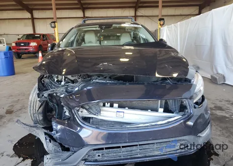 2017 Volvo V60 T5 Premier z USA, uszkodzony, nr VIN YV140MEK7H1371613